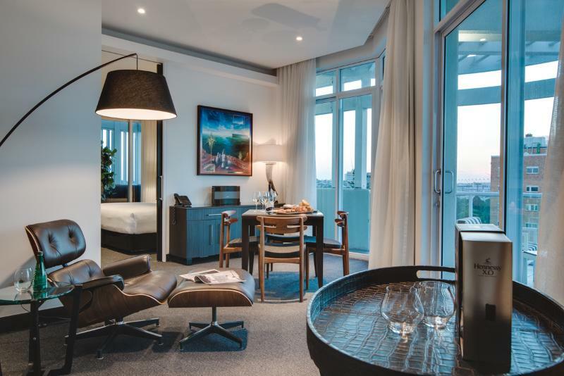 The Point 5*